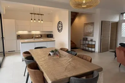 Image de L ÉCRIN Des ÉGLISIÈRES