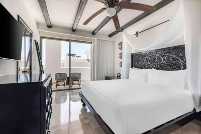Image de Lush 2br Suite w/ Sea View Balcony – Near Top-Rated Cabo Golf & Attractions