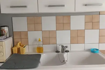 Image de Logement très spacieux. portail un code digital. bte à clé. Animaux refusé.