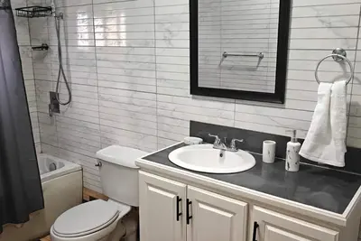 Image de Fabulous 3-bedroom house with Ac in welcoming St. Patrick's