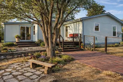 Image de Quite 4-bedroom house on 3. 5 acres/minutes from town