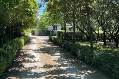 Image de Trevelmond 5 bedroom villa, only a few minutes walk to Havelock North village.