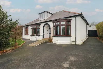 Image de Kenvor, pet friendly, with a garden in Newport, Pembrokeshire