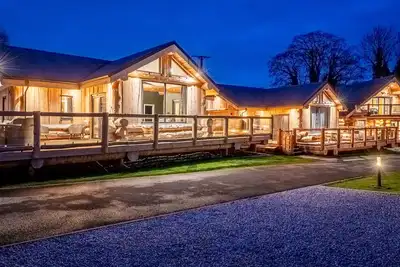 Image de The Farmhouse, pet friendly, luxury holiday cottage in Addingham