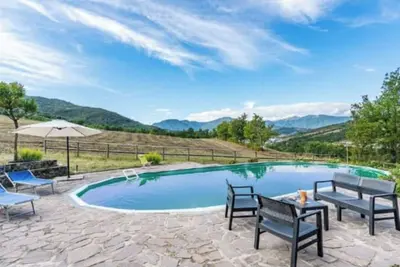 Image de Belle maison de vacances privée pour 12 personnes avec piscine privée, Wifi, Tv et animaux admis