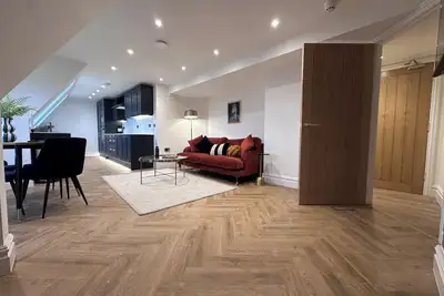 Image de 1000sft 2 bed Penthouse in Leyburn’s Iconic Bank