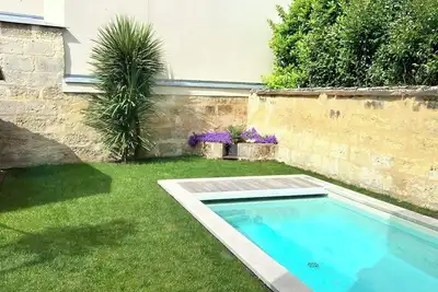 Image de Maison familiale centre-ville - piscine chauffée