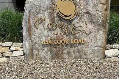 Image de Beautiful 2 bedroom Condo located in Kelowna! Plan your adventure today!