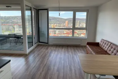Image de Apartment with panoramic view by the hockey arena with Ac