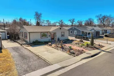 Image de Charming 3br House, Grill, Sleeps 5, Near Old Town