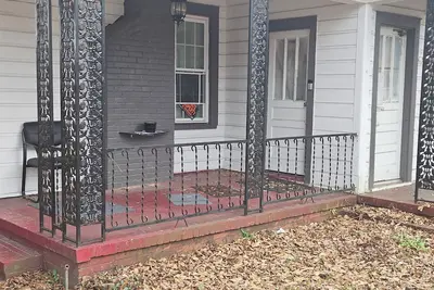 Image de Master's Ready Phenomenal 3-bedroom 2 bath house in charming Augusta