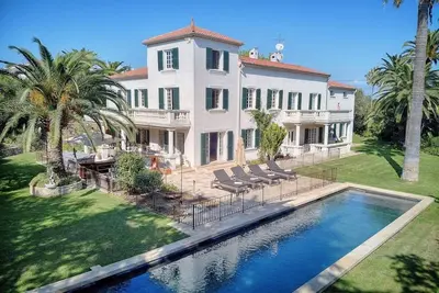 Image de Villa d’exception avec piscine chauffée – Proche des plages - 20 couchages