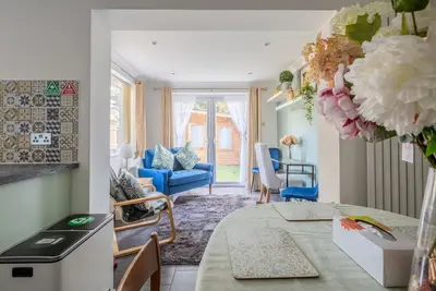 Image de Fabulous 3-Bed Family Home with Parking!