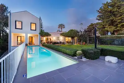Image de Villa Algarve Ii-5 mn pied de la plage-piscine privée chauffe-vue l'océan-16 pax