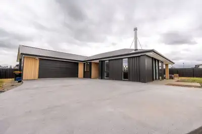 Image de Modern Glenfield - Private & Spacious