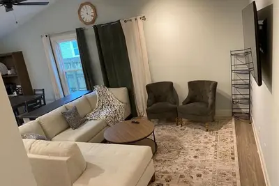 Image de Casa Noisette: cozy 3 bed, 2 bath home 2 mi from The Battery & Truist Park