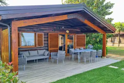 Image de Villette Benaco close to the lake.