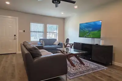 Image de Peaceful 3-bedroom 2bath family-friendly house in charming Irving