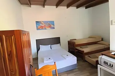 Image de Habitación 5 Pax - Con piscina y garage.