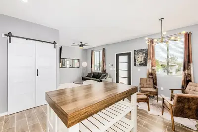 Image de The Carter on San Jose [Modern 2 Bedroom + Office - Sleeps 6 - Near Downtown]