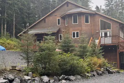 Image de Hilltop Hideaway~ Seclusion in the Last Frontier