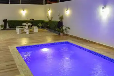 Image de Luxury villa with pool