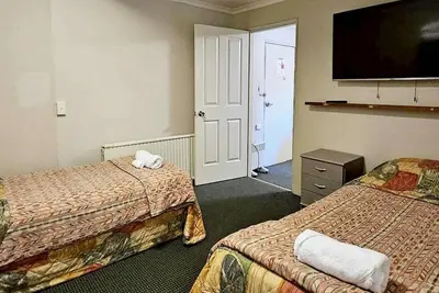 Image de Room 06: Cosy Old-Style 2br/2ba Apartment in the Heart of Jindabyne