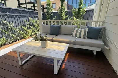 Image de Woodville - Renovated Family Terrace Opposite Park