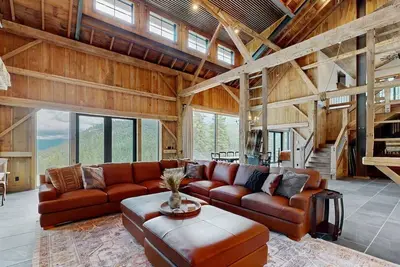 Image de Flathead Lake Barn House w/Lake & Mountain Views