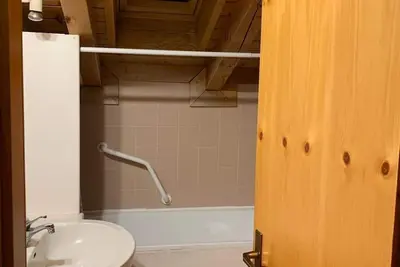 Image de Romantic three-room mountain apartment [near the slopes]