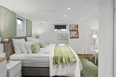 Image de Family-Friendly Malmö Stay for 7 with Kitchen & Free Parking