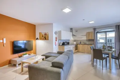 Image de Modern and cosy 2 bedroom flat with balcony Bsai1-1