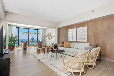 Image de HiBird - 3 Bedroom Penthouse