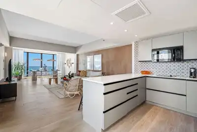 Image de HiBird - 2 Bedroom Penthouse