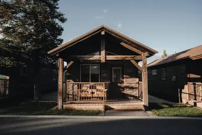 Image de Grand Teton Queen Cabin at Teton Valley Resort