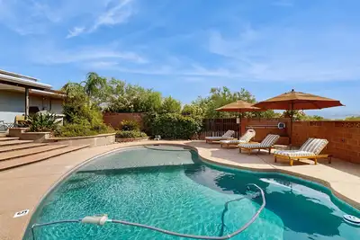 Image de Dog-friendly modern stay with a heated private pool, sun room, & grill