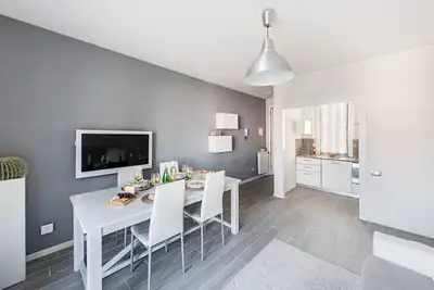 Image de Modern apartment in residence with swimming pool