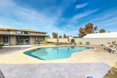 Image de Charming Chandler retreat with pool, guest house & fun!