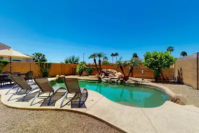 Image de Airy home with private heated pool, firepit, grill, enclosed backyard, cornhole
