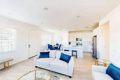 Image de Townhouse with central Ac, patio, grill, washer/dryer, pool & hot tub access