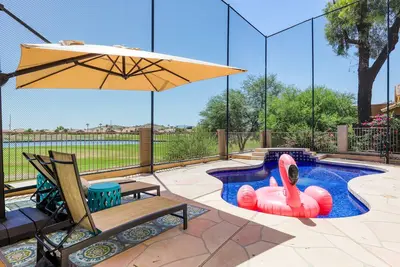 Image de Delightful golf escape with pool, lawn games, pool table, fast WiFi & central Ac