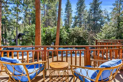 Image de Outdoor Enthusiast's Paradise - Mountainside Cabin