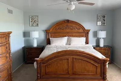 Image de Spacious and comfortable 1br - House