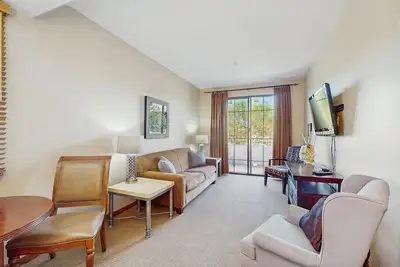 Image de Southwestern charm with a pool & private patio - near shopping