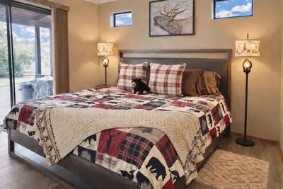 Image de Updated Spacious Cabin W/View of Wild Horses!