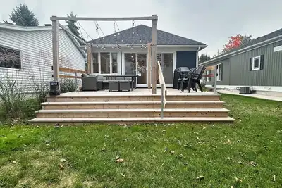 Image de Private Getaway on Station Beach in Kincardine *New*