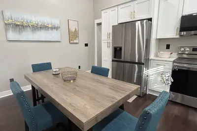 Image de Newly renovated 4-bedroom house in beautiful Covington