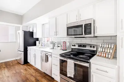 Image de Luxury Downtown Townhome w/ Private Garage Unit 12