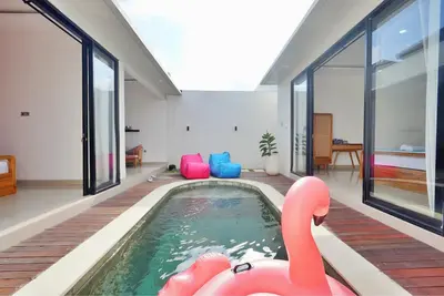 Bright Minimalist 2br Stay in Seminyak