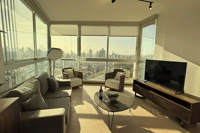 Image de Stunning 3br with Views, Balcony and Parking